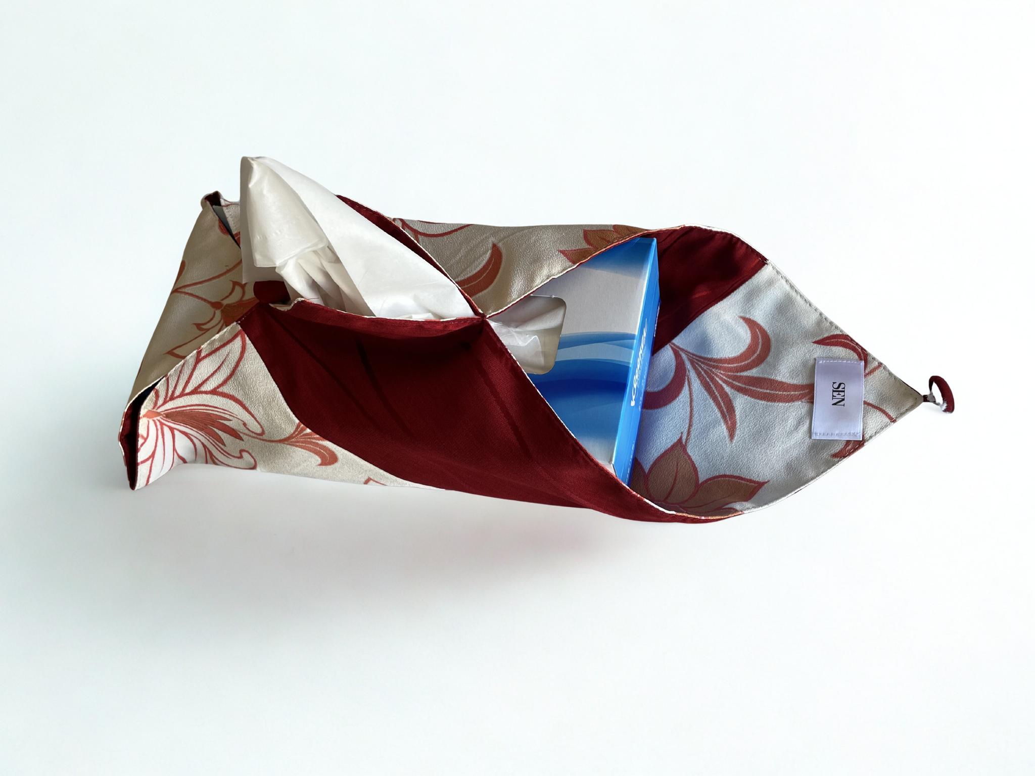 【一点もの】正絹のボックスティッシュケース｜包み布デザイン｜和柄｜新築祝い/母の日 | 4枚目