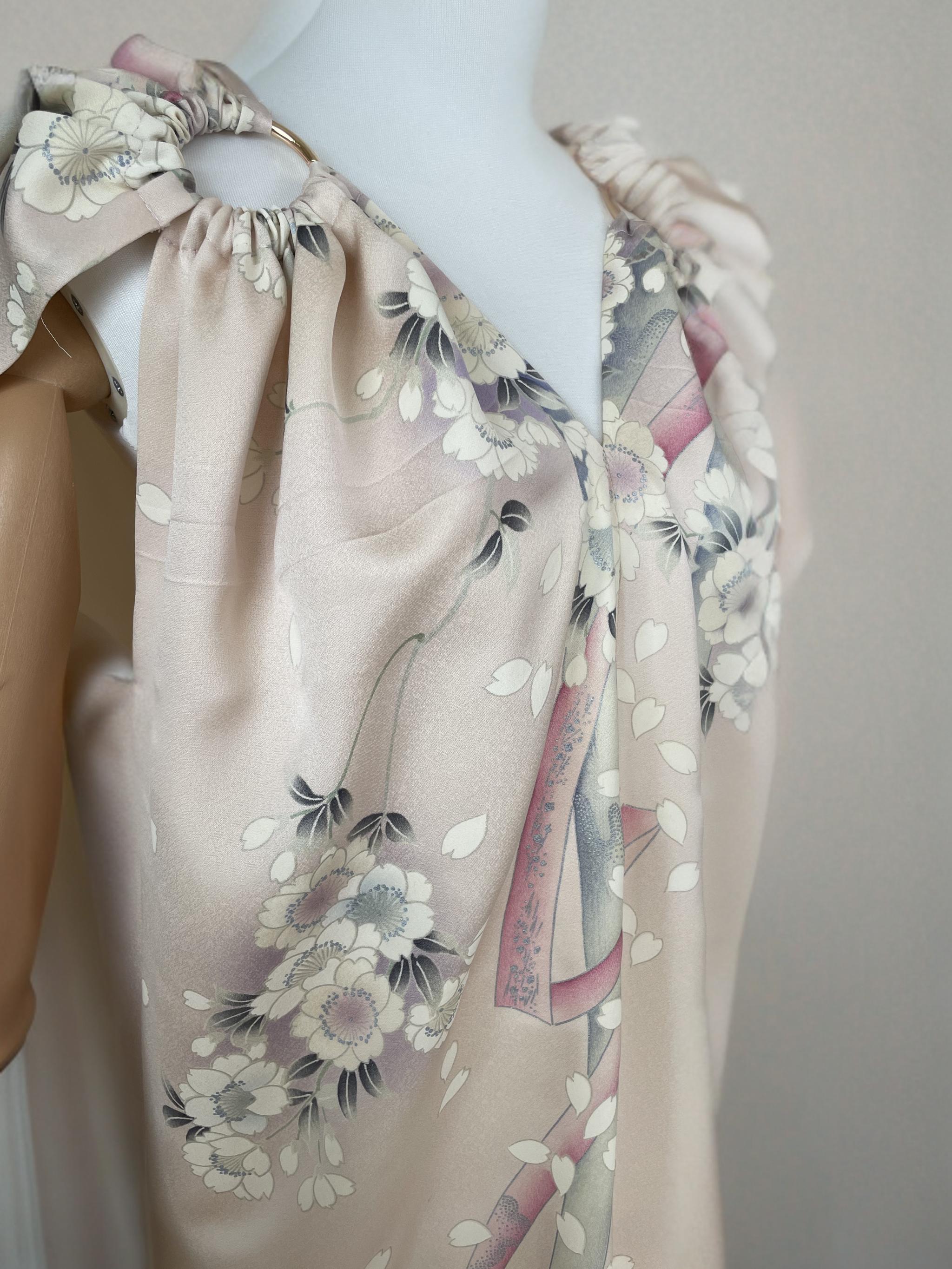 一点物｜振袖から仕立てた花柄マキシドレス｜刺繍入り・着丈お直し無料 | 10枚目