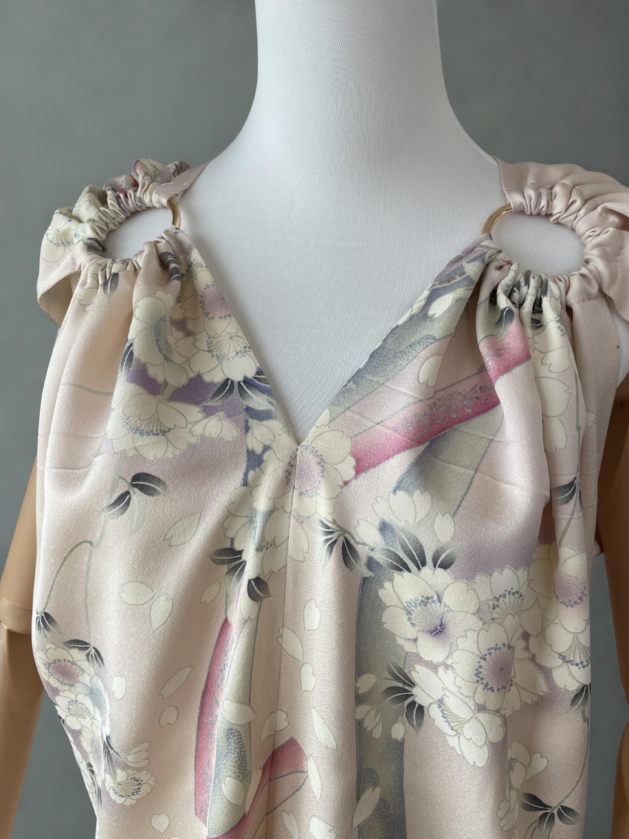 一点物｜振袖から仕立てた花柄マキシドレス｜刺繍入り・着丈お直し無料 | 11枚目