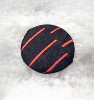 【1.8cm 6個セット】 正絹ヴィンテージ着物のくるみボタン / 黒×赤 / アクセサリー・手芸材料に | 6枚目