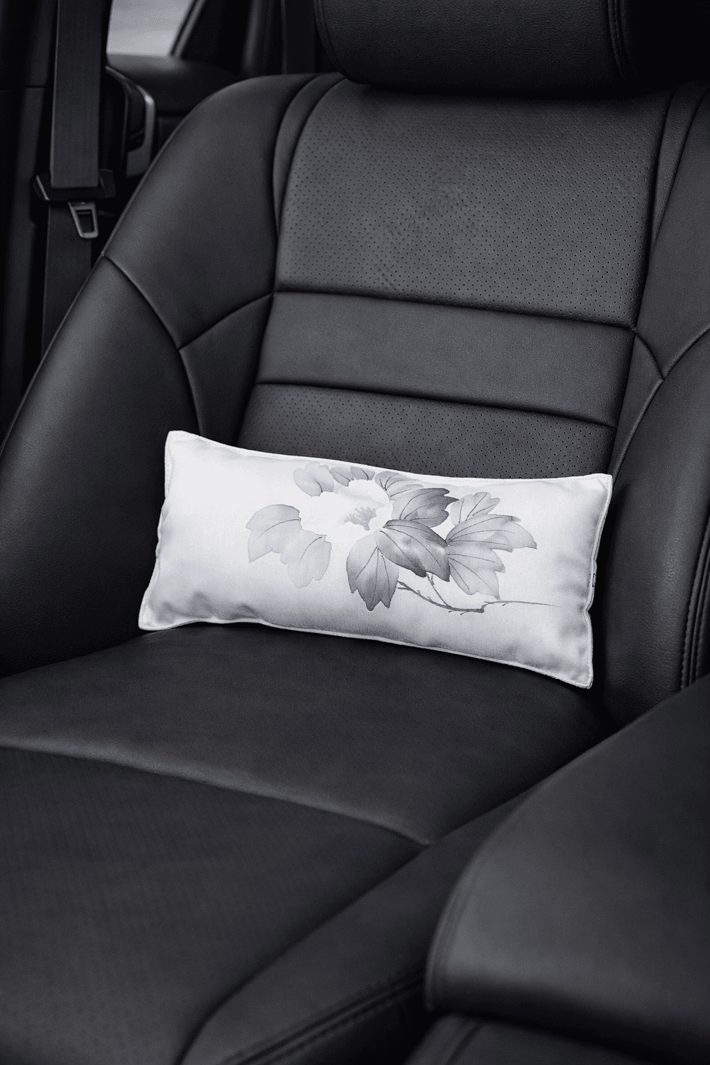 思い出の帯をインテリアに｜4月限定5点 小ぶり2個セットクッションオーダー | 9枚目