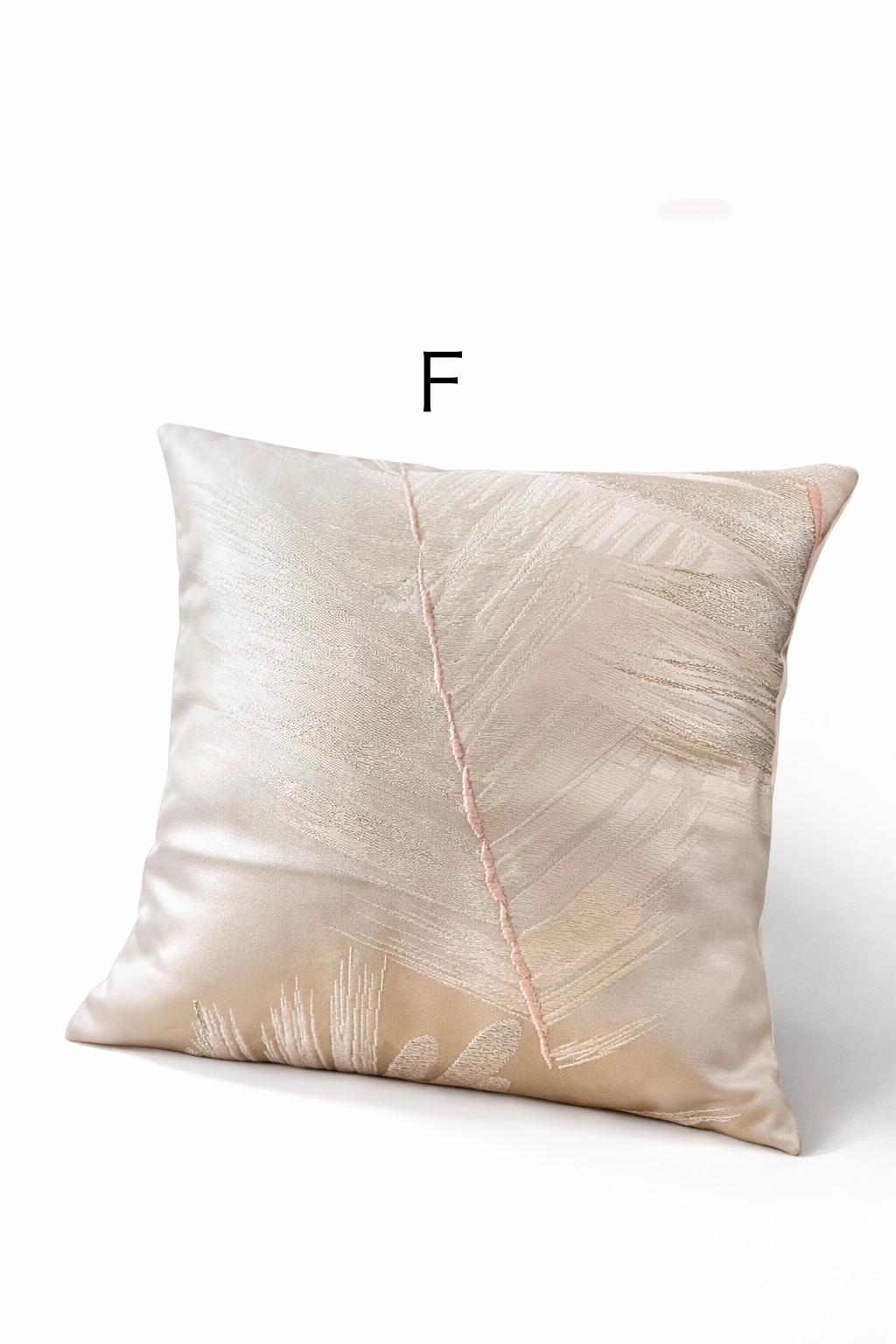 【一点物 選べる柄】帯リメイク クッションカバー 30cm✖️30cmホワイトゴールド 葉柄 和モダン インテリア | 7枚目